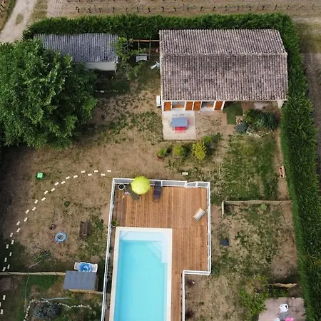 Maison Cosy Et Piscine Dans Un Ecrin De Verdure *